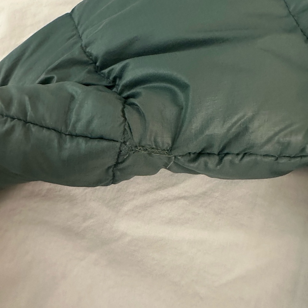 Patagonia Hi-loft down hoodie jacket 5T. - Picture 6 of 10